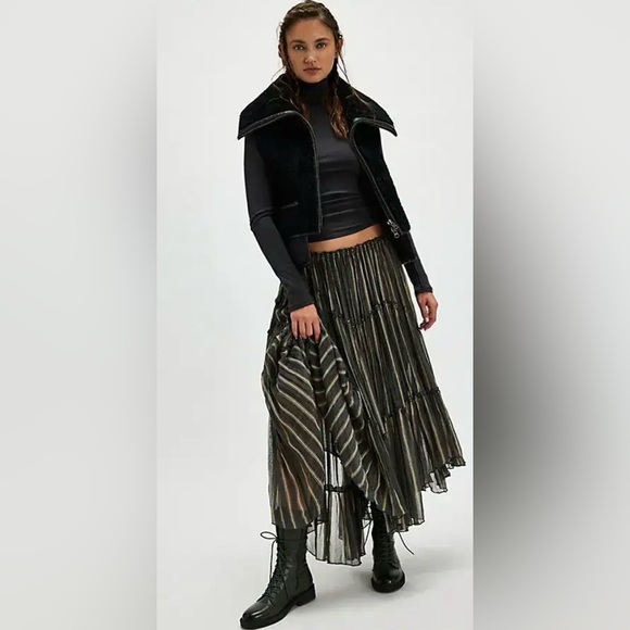 Free People Dresses & Skirts - Free People Olive Green Striped Pleated Midi Skirt
